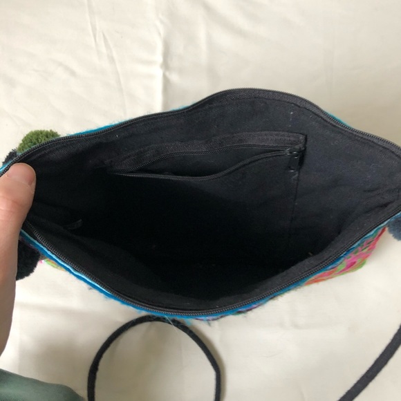 100% Cotton Floral Embroidered Pompom Crossbody - Picture 5 of 8